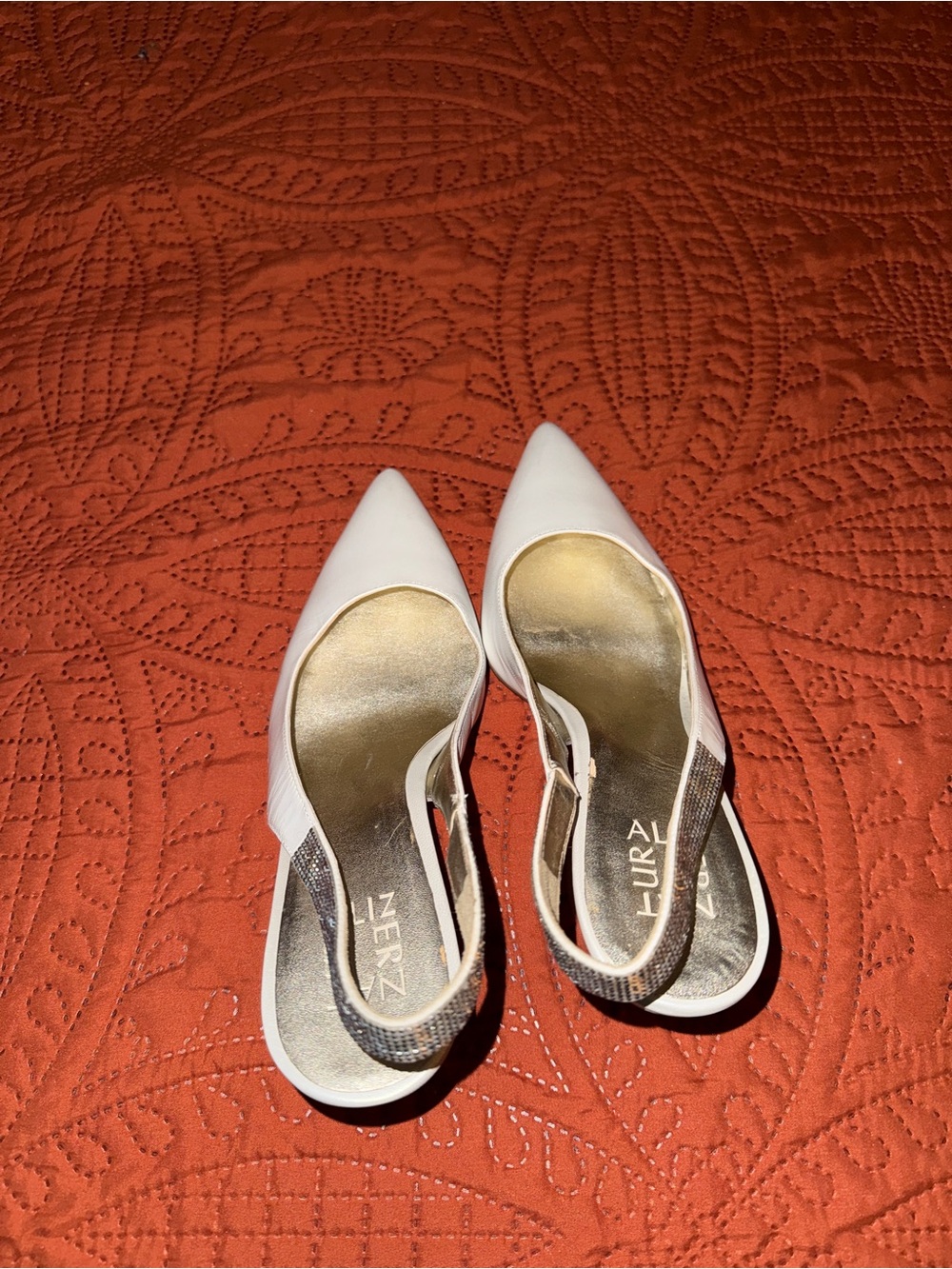 Neutralizer white pumps heels